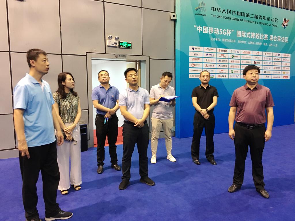 团省委青年发展部部长薛曙光一行检查督导我校二青会摔跤场馆志愿者筹备工作