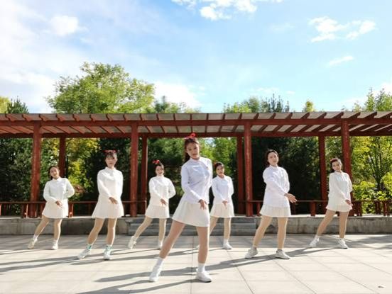 统计学院“喜迎二十大,‘艺’起向未来”主题展演活动